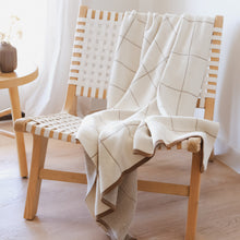 Load image into Gallery viewer, Modern Large Grid Cotton Throw Blanket
